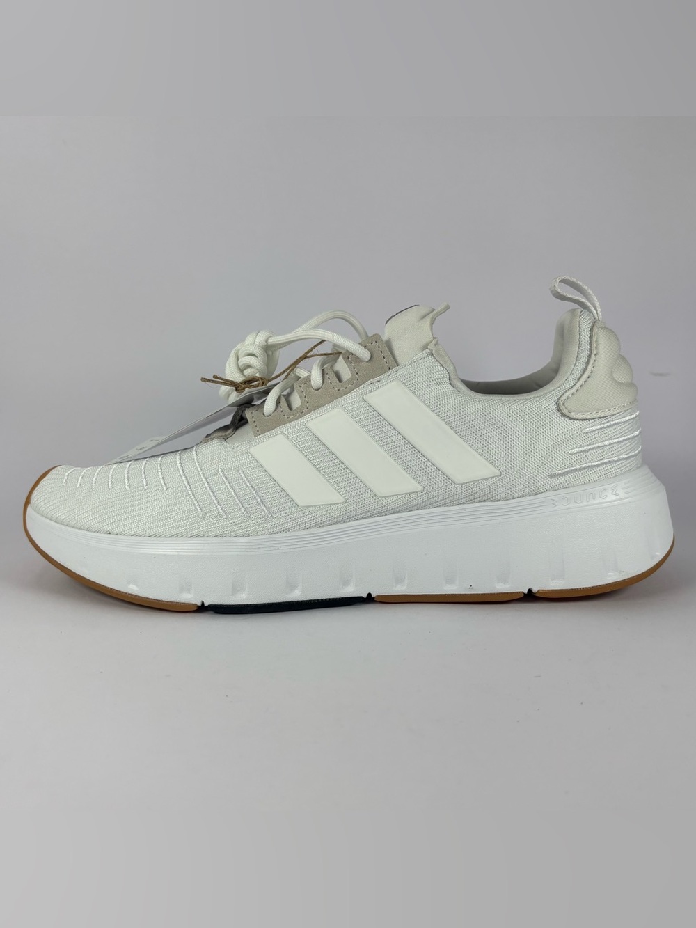 Adidas Swift Run 23 Men’s Size 7 / Women’s 8 New Without Box